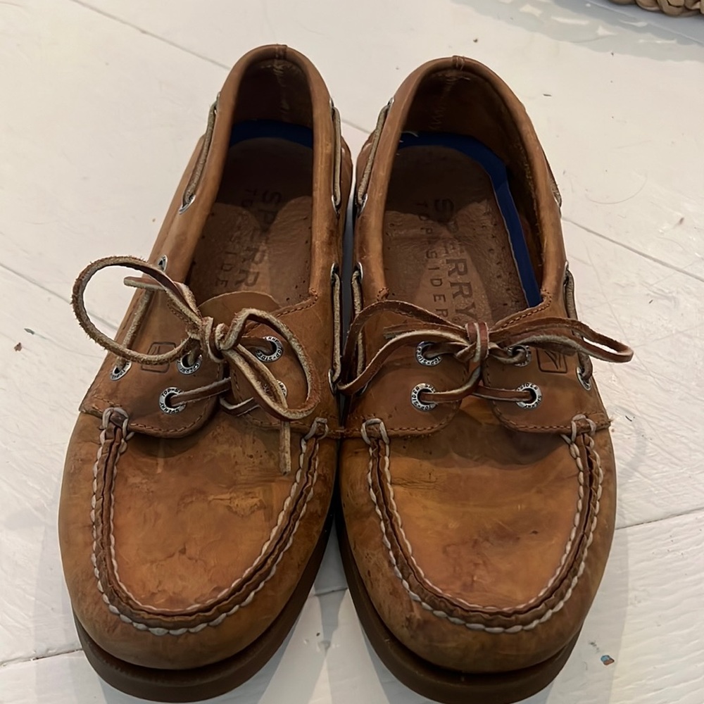 Boys Sperry’s